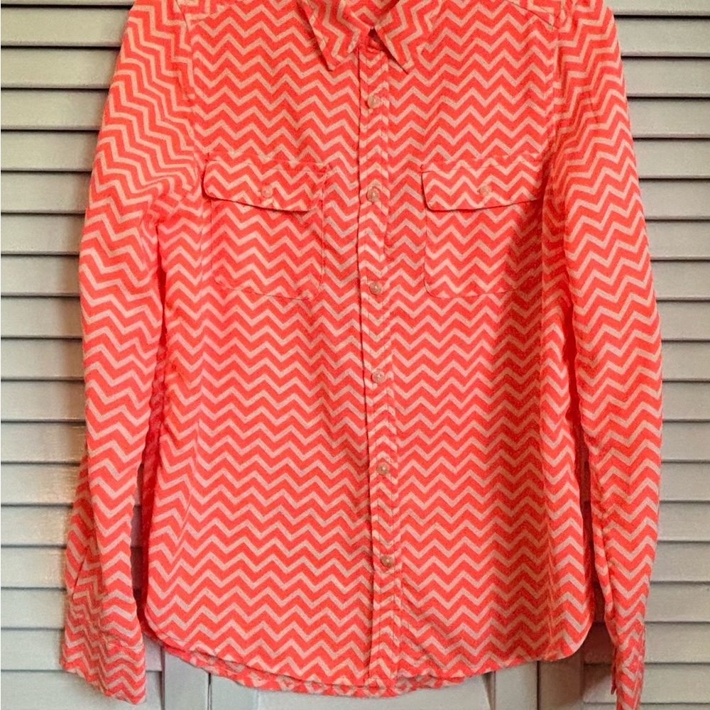 American Eagle Outfitters Coral and White Chevron Button-Up Blouse